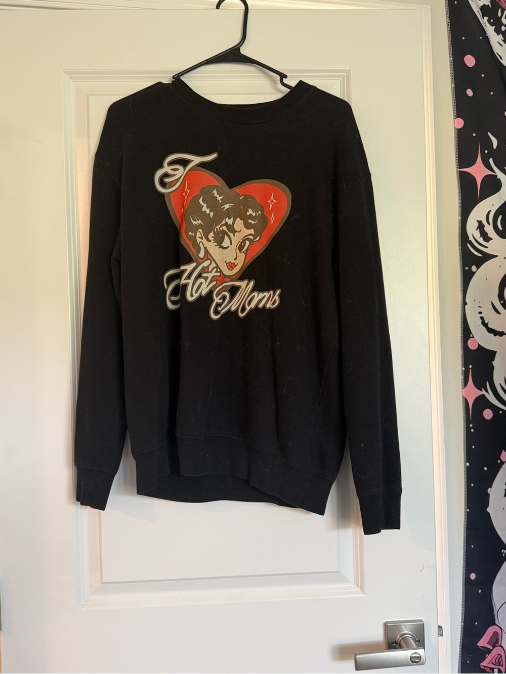 Black Graphic Danny Duncan I Love Hot Moms Crewneck